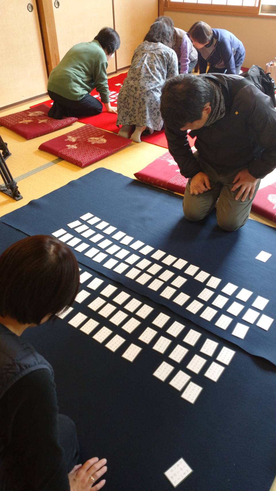 百人一首かるた体験（昨年の様子）